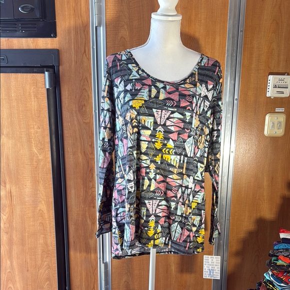 Lynnae Patterned Women's Top - Multicolor - Picture 1 of 3
